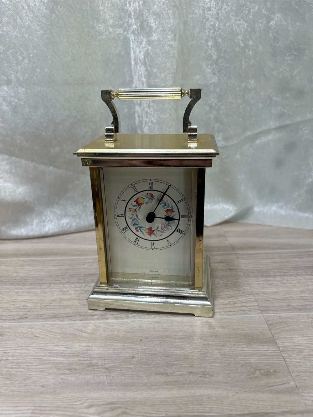 Gold Tone Carriage Mantel Clock Floral Roman Numerals Quartz Working